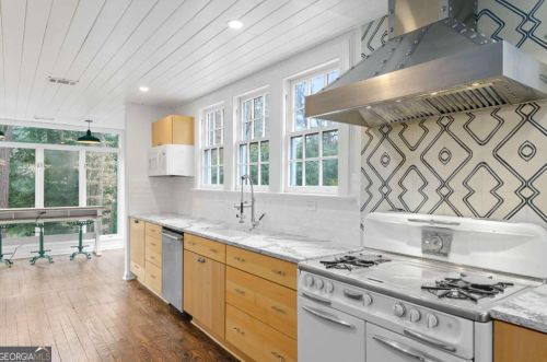 1111 Clifton St, Atlanta GA 30316-1773 exterior