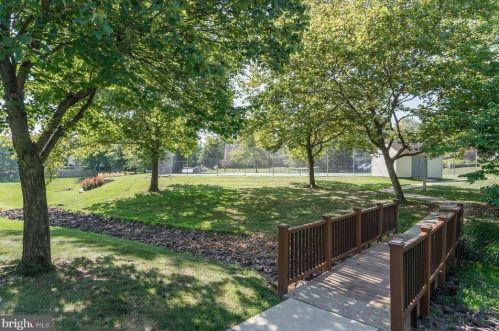 1310 Foxmeadow Dr, Limerick PA 19468-1556 exterior