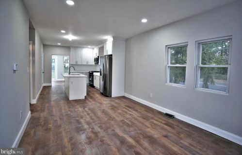 424 Pitman Ave, Trenton NJ  08610-3806 exterior