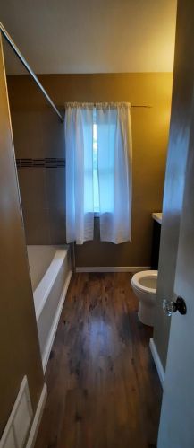 3918 70th St, Milwaukee WI  53220-2412 exterior