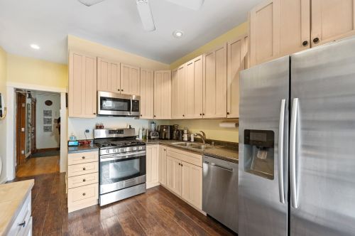 2429 Superior St, Chicago IL 60612-1111 exterior