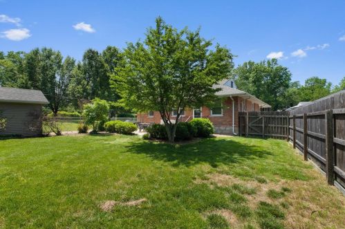 1540 Berry Rd, Saint Louis MO 63119-1241 exterior