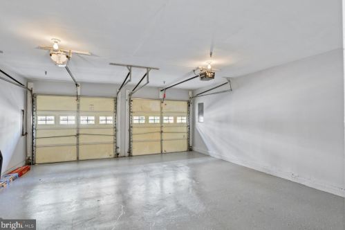 1626 Colonial Hills Dr, Mc Lean VA  22102-2938 exterior