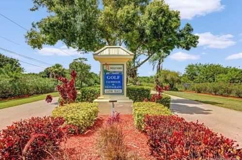 4055 Gdn Villas, Fort Pierce FL 34982-6826 exterior