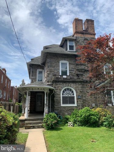 7804 Ardleigh St, Philadelphia PA  19118-4406 exterior