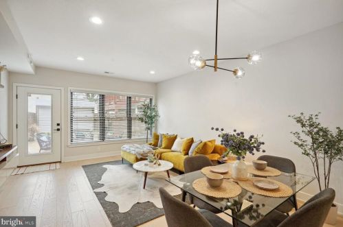 1733 Independence Ave, Washington DC  20003-1637 exterior