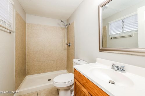 2560 Vereda De Gente, Tucson AZ  85746-8022 exterior