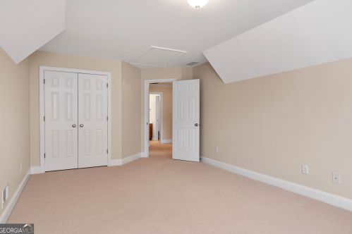 8815 Frst Path Dr, Gainesville GA 30506-7944 exterior