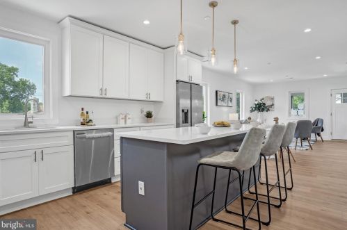 928 47th Pl, Washington DC  20019-3720 exterior