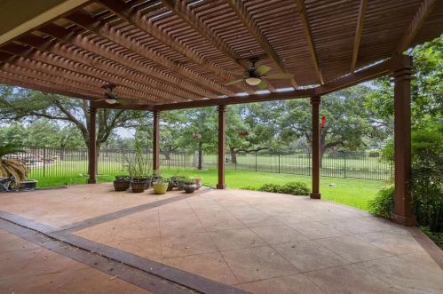 16209 Double Eagle Dr, Austin TX  78717-3816 exterior