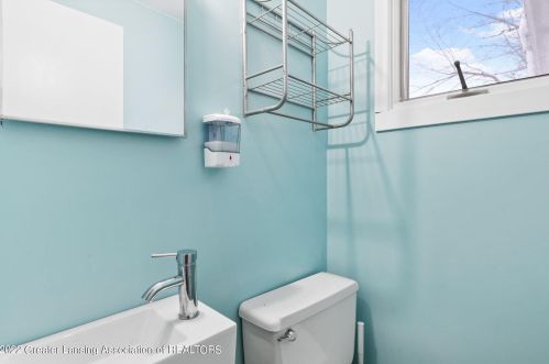 12696 Rambler Rd, Dewitt MI 48820-7906 exterior