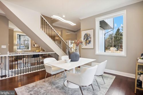 900 Prospect St, Silver Spring MD  20912-6875 exterior