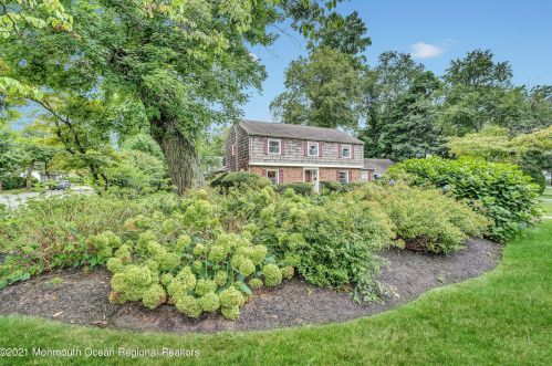 600 Edgemere Dr, Red Bank NJ 07711 exterior