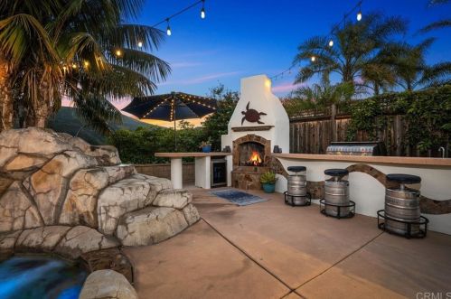 5394 Bloch St, San Diego CA 92122-4015 exterior