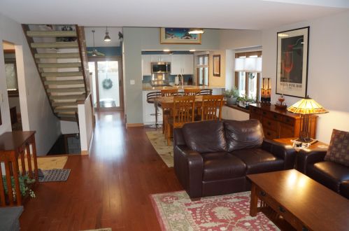 4908 Imperial Cir, Milwaukee WI  53220-4627 exterior