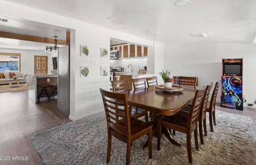 2152 Clarendon Ave, Phoenix AZ 85033-4120 exterior