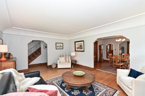 5040 Shoreland Ave, Milwaukee WI  53217-5539 exterior