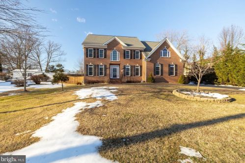 7100 Judith Ave, Alexandria, VA 22315-3412