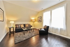 2529 Charleston St, Chicago IL 60647-4111 exterior