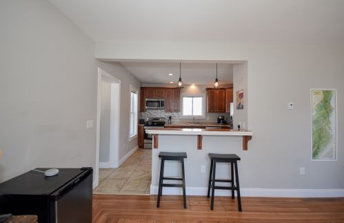 48 Concord St, Dover NH 03820-3138 exterior