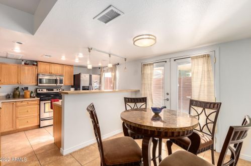 202 Betty Elyse Ln, Phoenix AZ 85032-4254 exterior