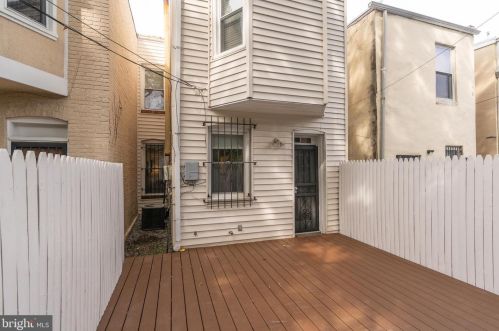 1357 Emerald St, Washington DC 20002-5431 exterior