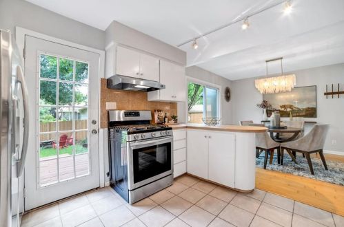 2002 Cody Ct, Austin TX 78704-4840 exterior