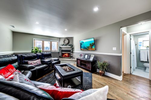 4905 124 St, Chicago IL 60628-7240 exterior