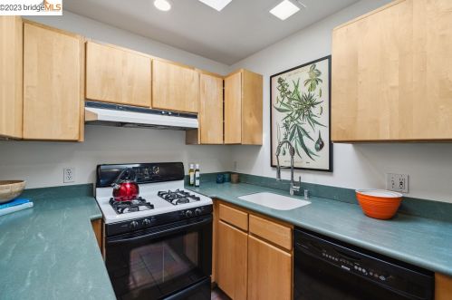 1231 Channing Way, Berkeley CA 94703-1616 exterior