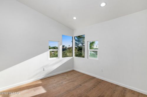 851 Roller Coaster Rd, Tucson AZ  85704-2626 exterior