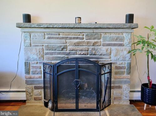 240 Gerald Dr, Chester PA 19014-1717 exterior