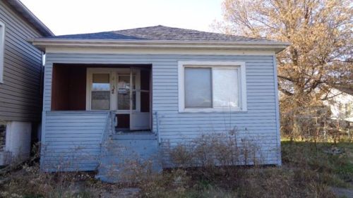 4532 Massachusetts St, Gary, IN 46409-2431