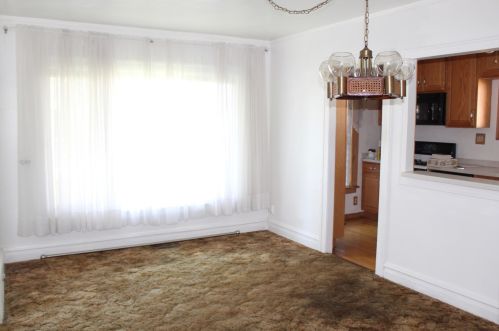 286 Pick Ave, Elmhurst IL 60126-3058 exterior