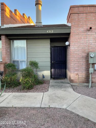4312 Presidio Rd, Tucson AZ  85712-1149 exterior