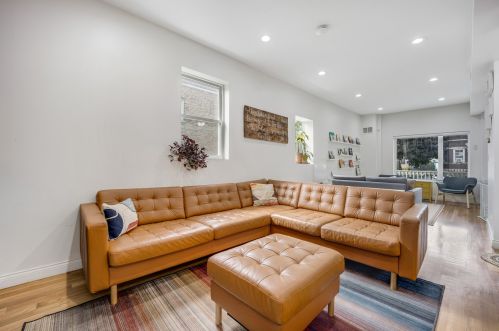 2823 Ridgeway Ave, Chicago IL 60625-6006 exterior