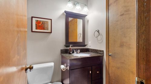 2191 Timberwood Dr, Grand Rapids MI 49508-5047 exterior