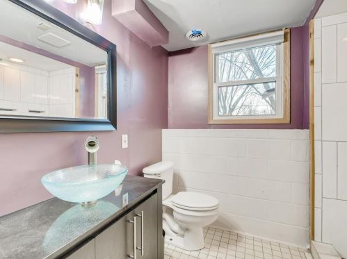 2953 Howard St, Saint Paul MN 55109-1429 exterior