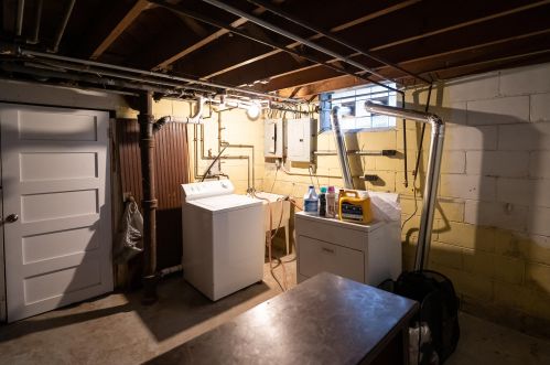 3806 53, Milwaukee WI 53216-2202 exterior