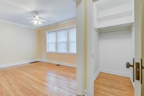 701 87 Pl, Chicago IL 60617-2702 exterior