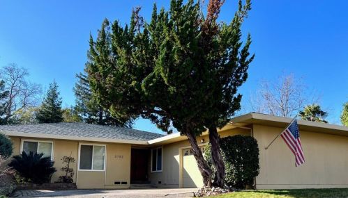 2732 King Edward Dr, Folsom, CA 95762-4110