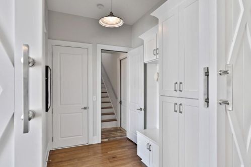 2517 Ellijay Dr, Atlanta GA  30319-3472 exterior