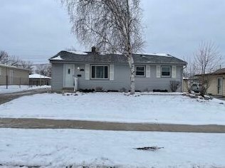 6667 80th St, Milwaukee, WI 53223-5564