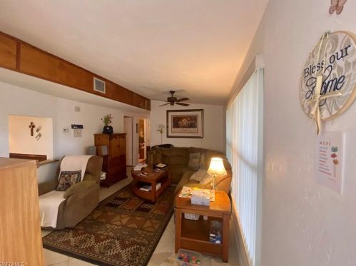 1923 Holiday Ln, Naples FL 34104-4225 exterior