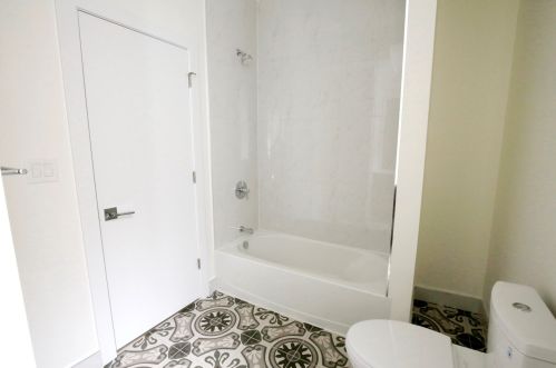 2637 Crystal St, Chicago IL 60622-3053 exterior