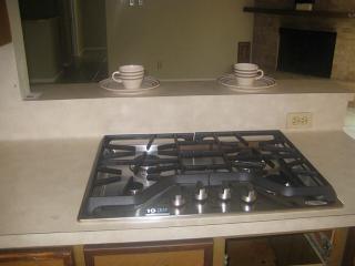 6202 Elkwood Forest Dr, Houston TX  77088-2420 exterior