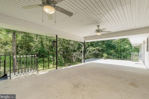 7197 Un Deposit Rd, Hummelstown PA 17036-9213 exterior