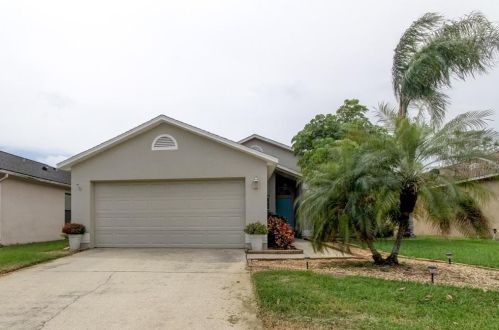 8763 Huntfield St, Tampa, FL 33635-1519