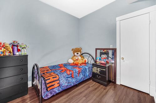 1020 Springfield Ave, Chicago IL 60624-4025 exterior