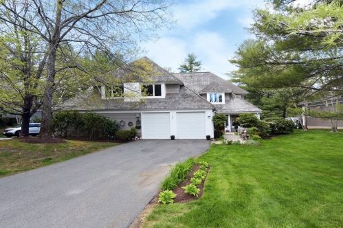 29 Country Club Way, Ipswich, MA 01938-3000