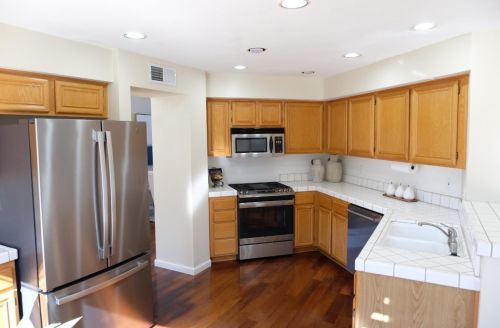 100 John Henry Cir, Folsom CA 95630-8132 exterior